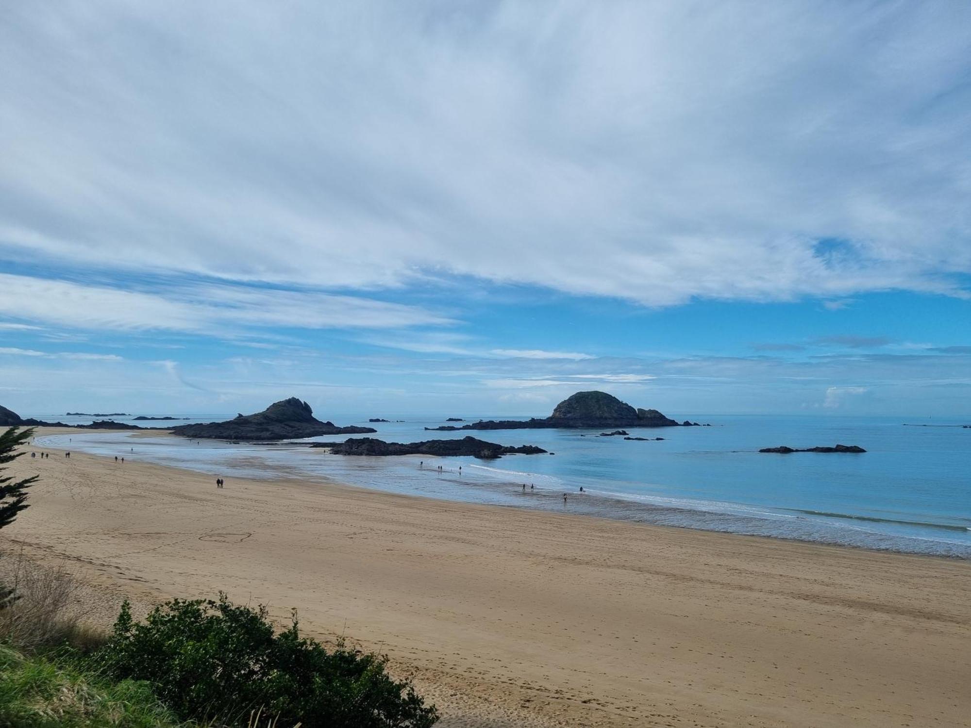 Le Mistral Du Centre Ville ,Chaleureux A 2 Min De La Plage Dinard Extérieur photo